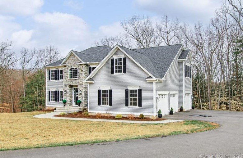 9 Copper Valley Ct, Cheshire, CT 06410