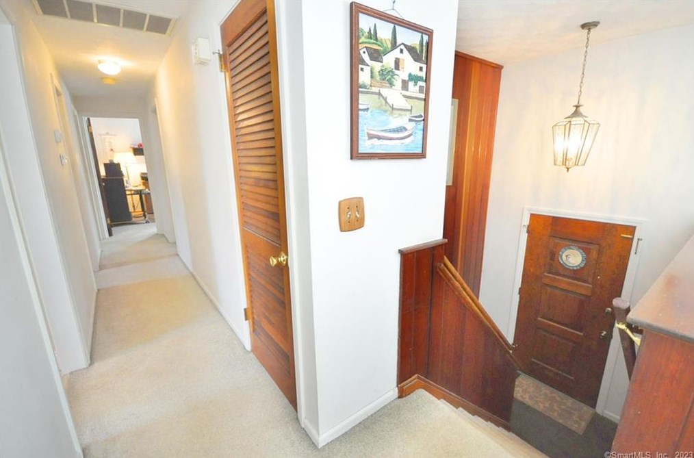 15 Walnut Dr, East Hampton, CT 06447