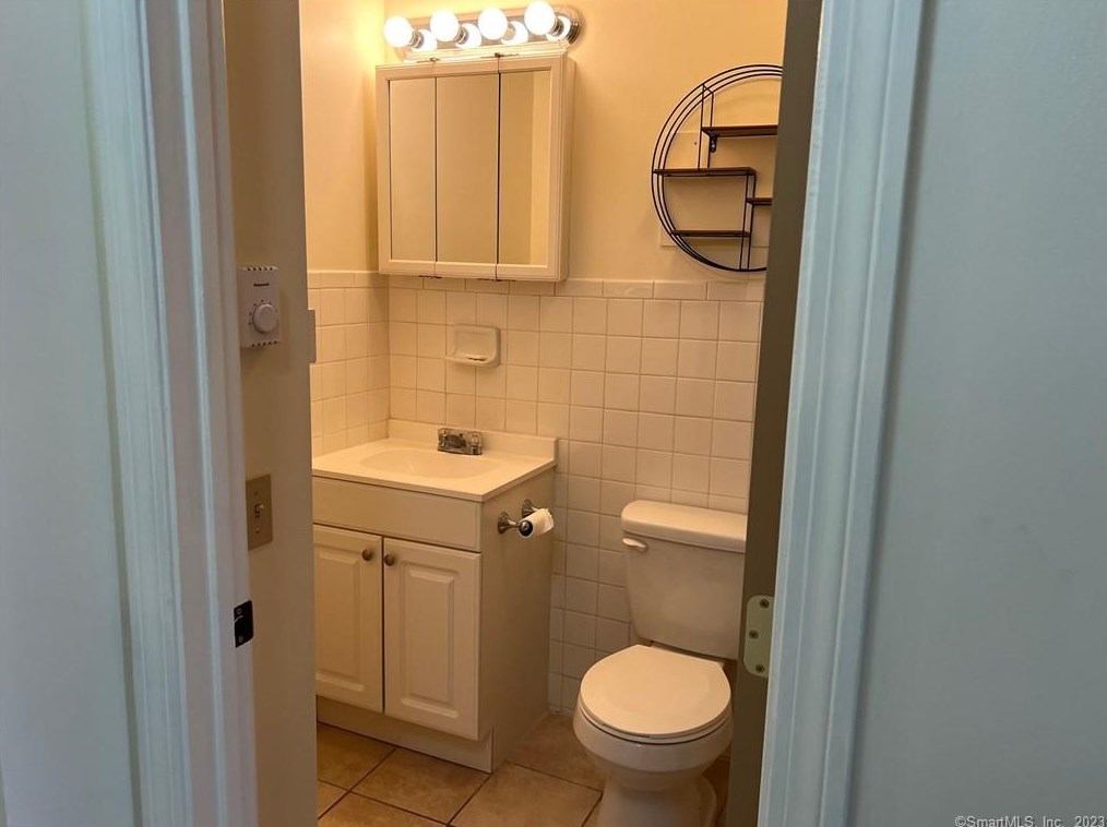 149 Canton St #9, New Haven, CT 06516