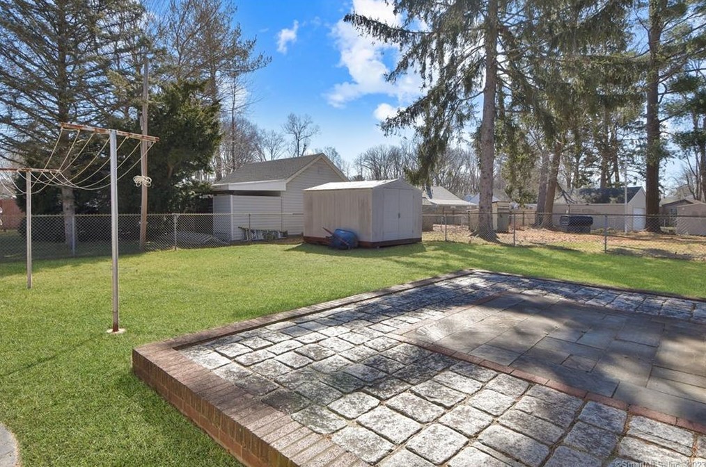 68 Evans Ave, Hartford, CT 06118-2610