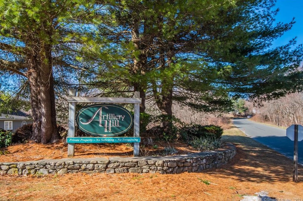 92 Cannon Ridge Dr, Watertown CT  06795-2461 exterior