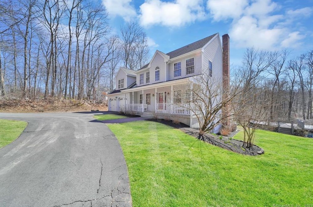 57 School House Ln, East Hampton, CT 06424