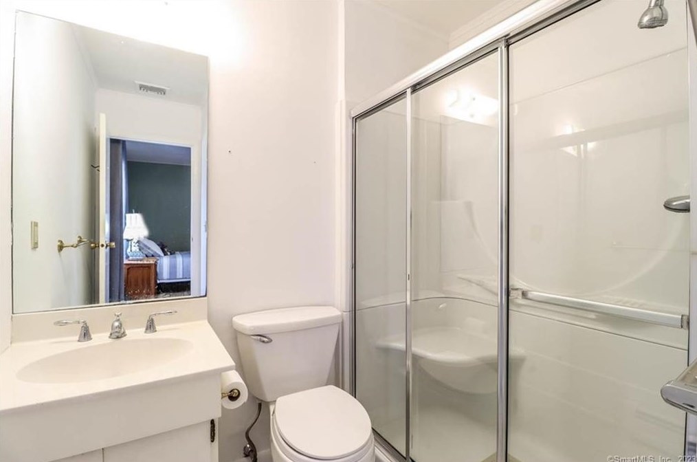 28 Meetinghouse Ter, Northville CT  06776-5118 exterior