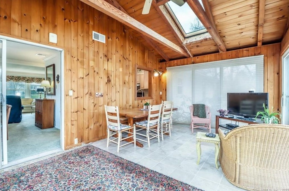 28 Meetinghouse Ter, Northville CT  06776-5118 exterior