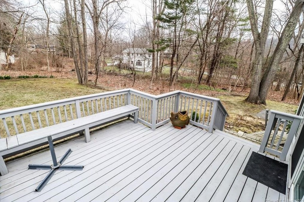 28 Meetinghouse Ter, Northville CT  06776-5118 exterior