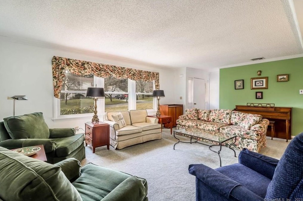 28 Meetinghouse Ter, Northville CT  06776-5118 exterior