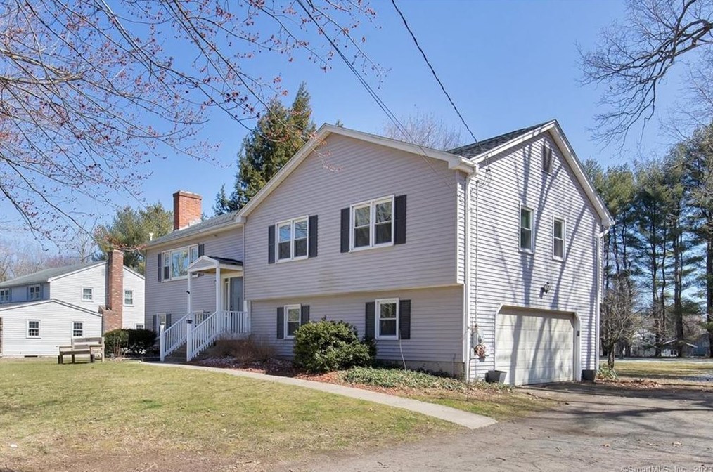 896 Manchester, Glastonbury, CT 06033