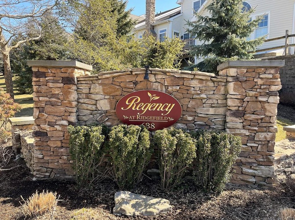 638 Danbury Rd #11, Ridgefield, CT 06877