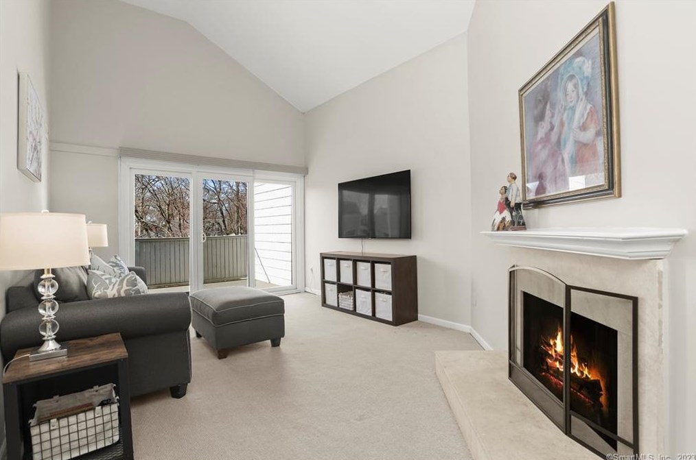 54 Rowayton Woods Dr #54, Norwalk, CT 06854