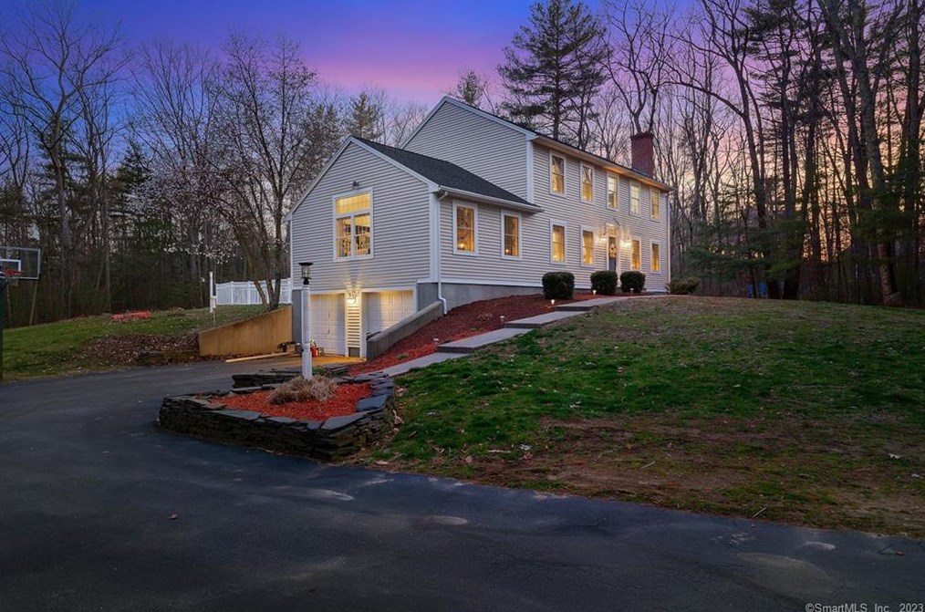 59 Hagstrom, Fabyan, CT 06255