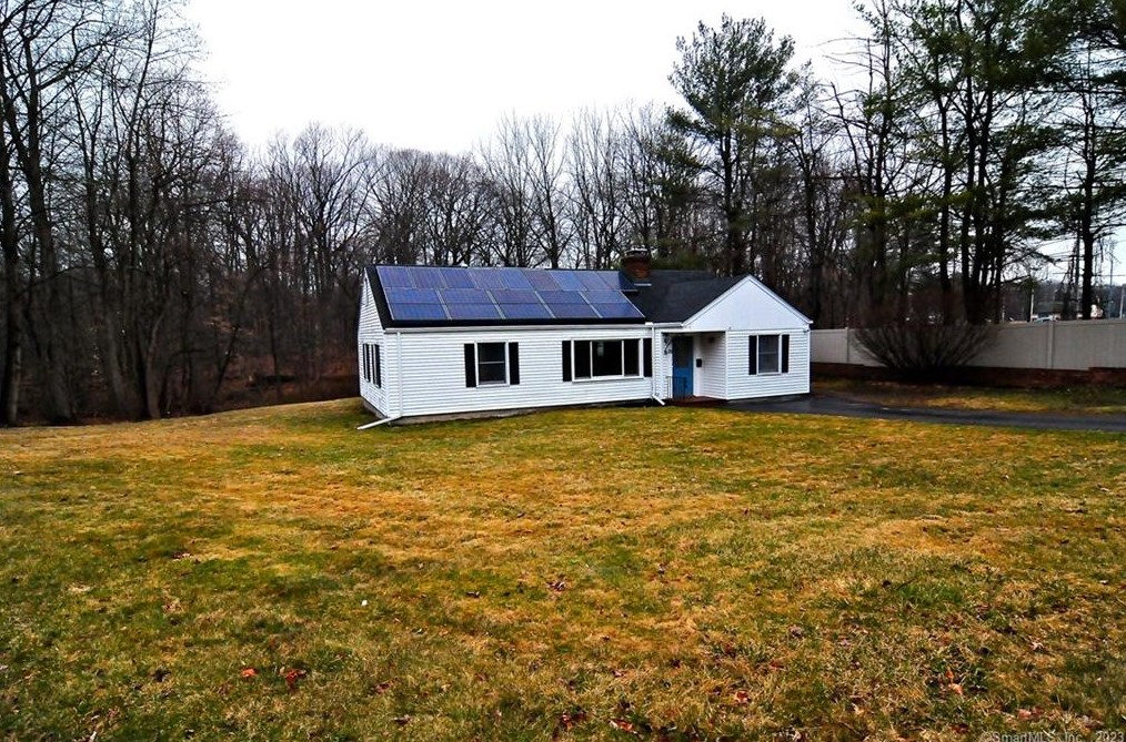 29 Fyler Dr, Windsor, CT 06095