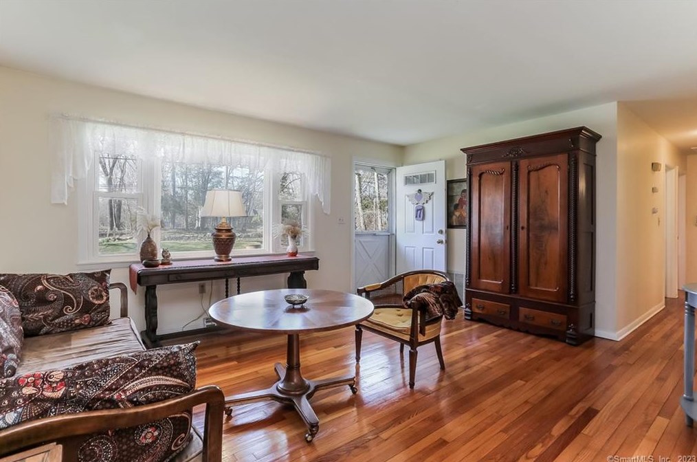 17 Boston Post Rd, Lyme, CT 06371
