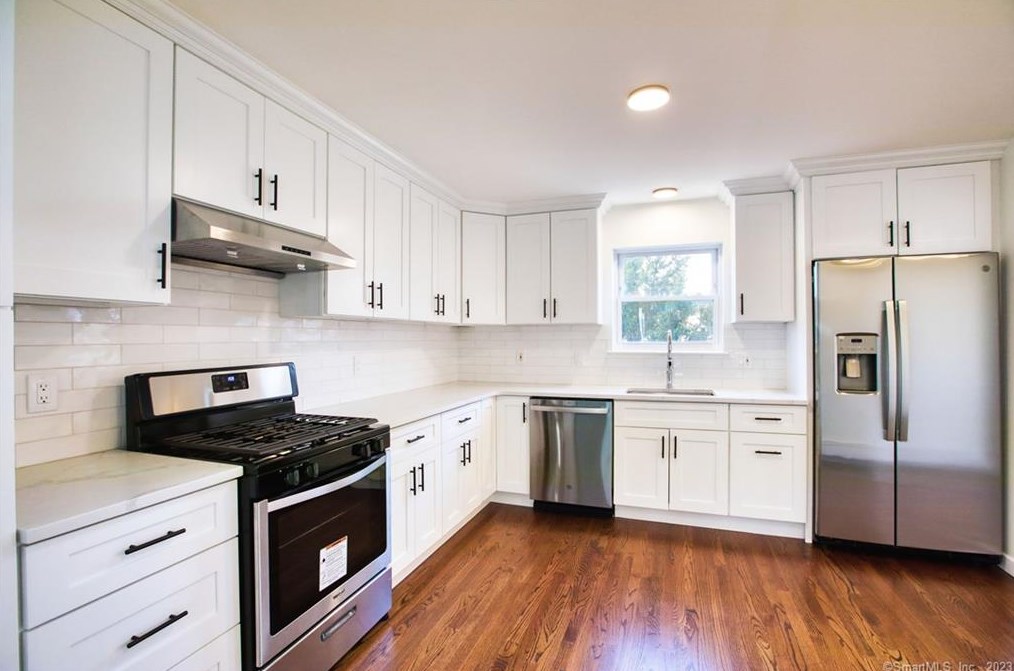 25 Alexander St #a, Greenwich, CT 06830