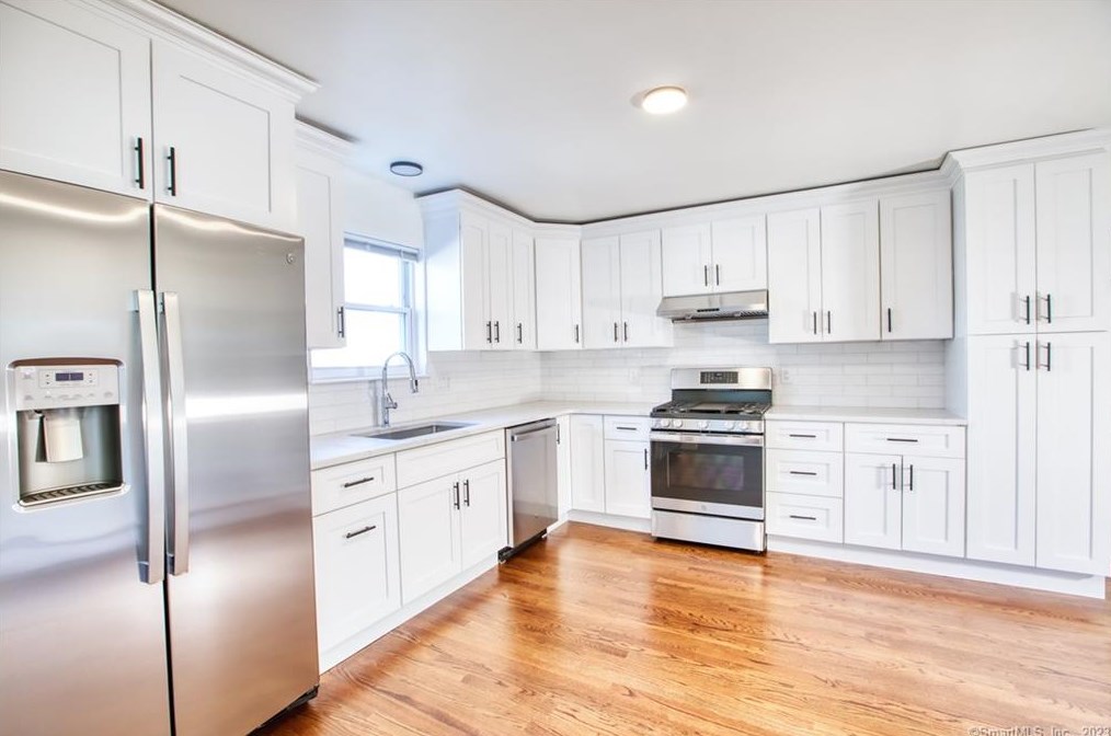 25 Alexander St #b, Greenwich, CT 06830