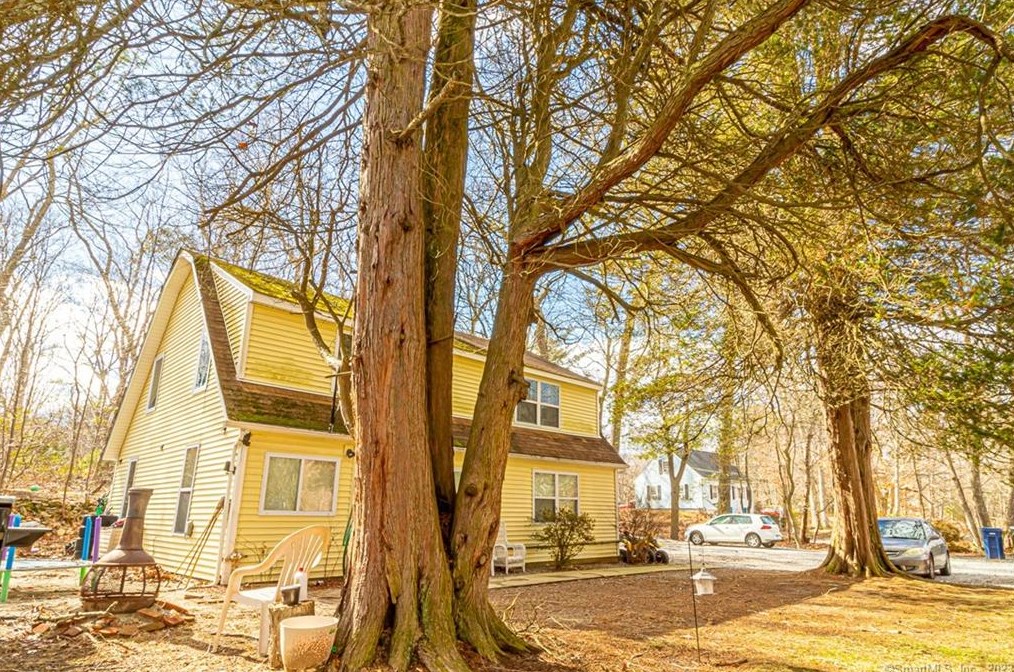 1581 Route 12, Gales Ferry, CT 06335