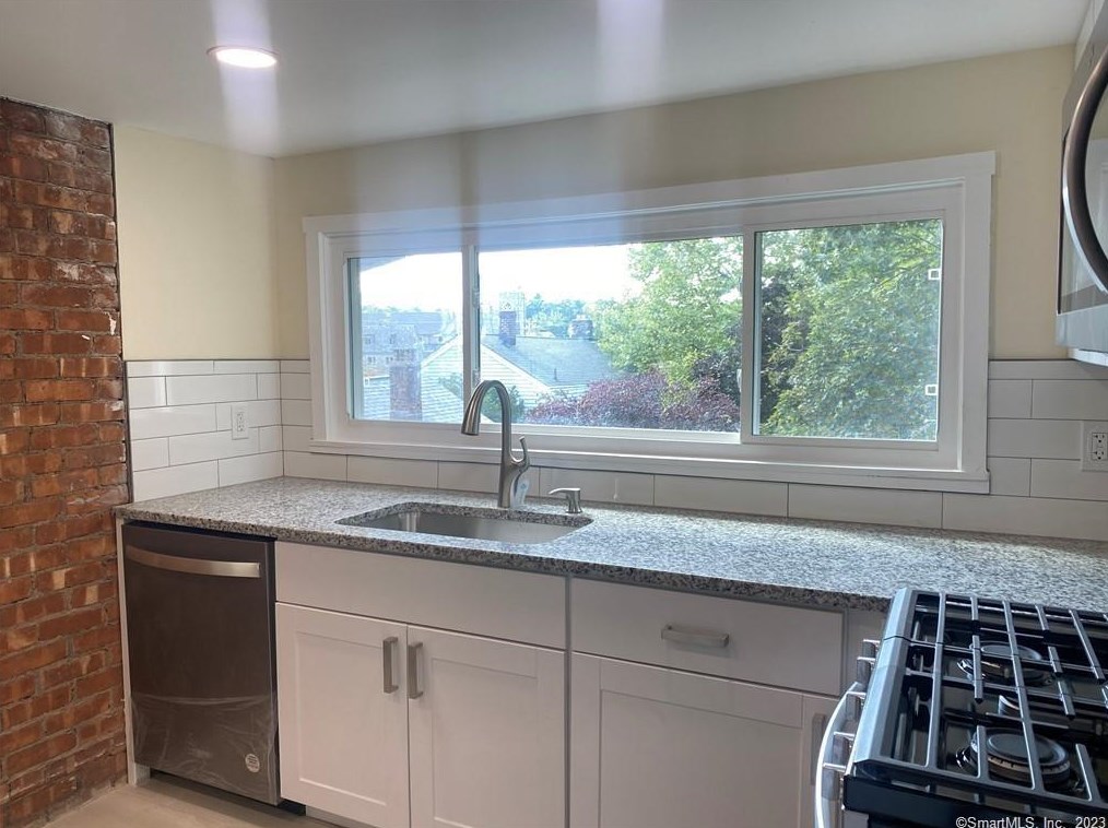 69 Fountain St #3, New Haven, CT 06515