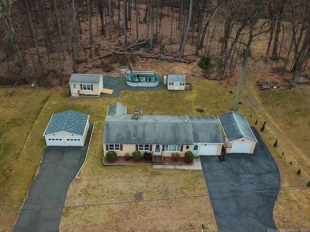 76 Longview Ter, Union-City, CT 06770 exterior