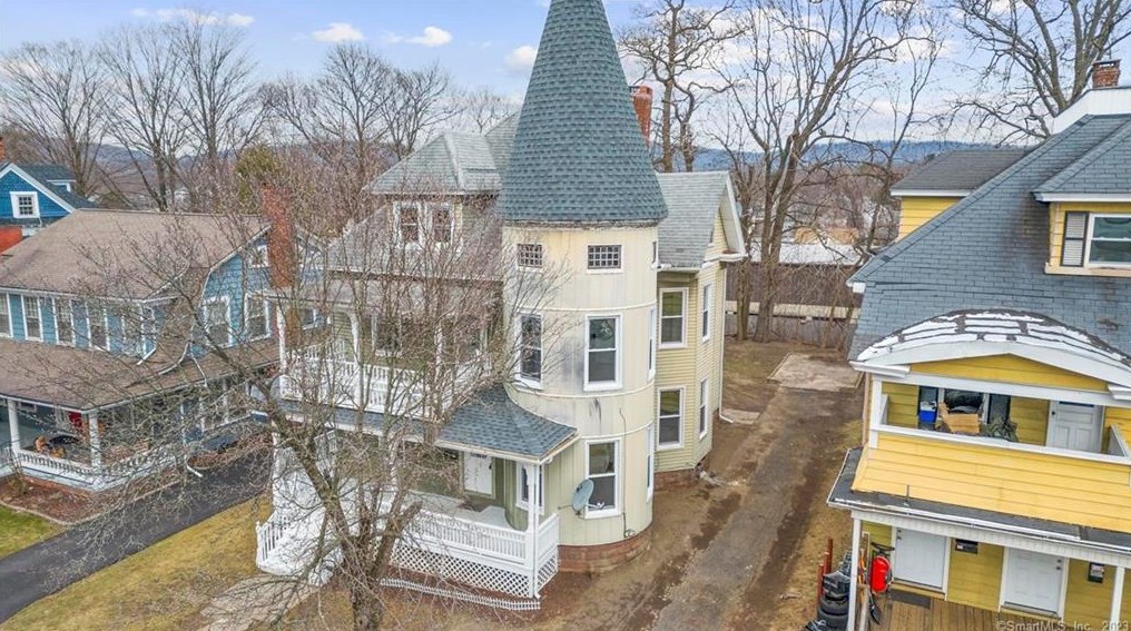 75 Wilcox Ave, Meriden, CT 06451-2038
