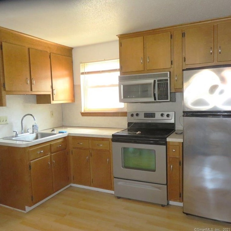 310 Emmett St #312, Bristol, CT 06010