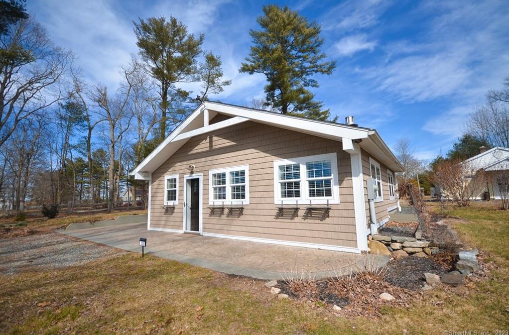 222 Wylie School Rd, Norwich, CT 06384