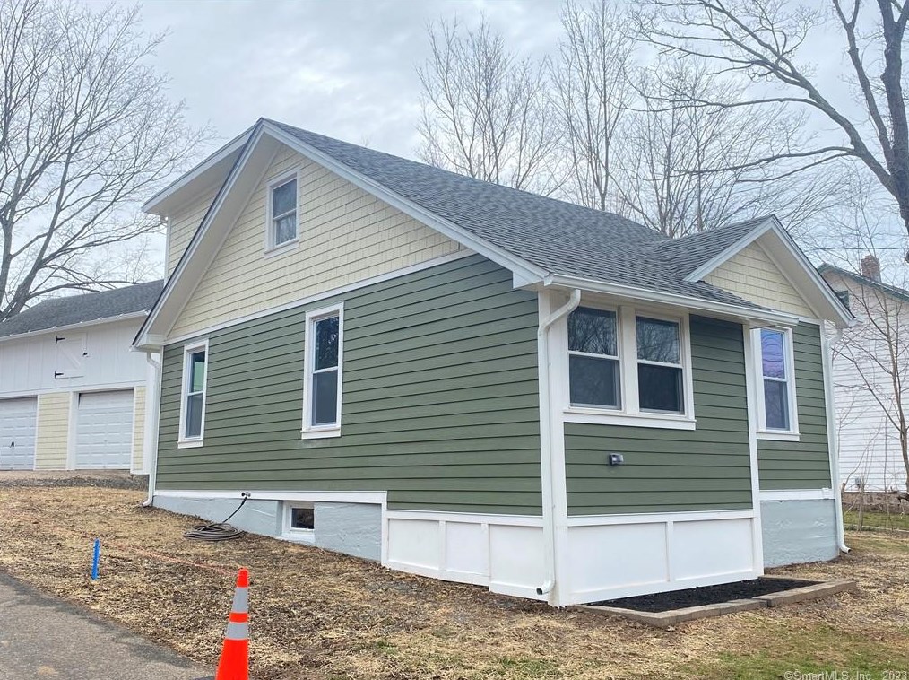 77 Branford Rd, North Branford, CT 06471