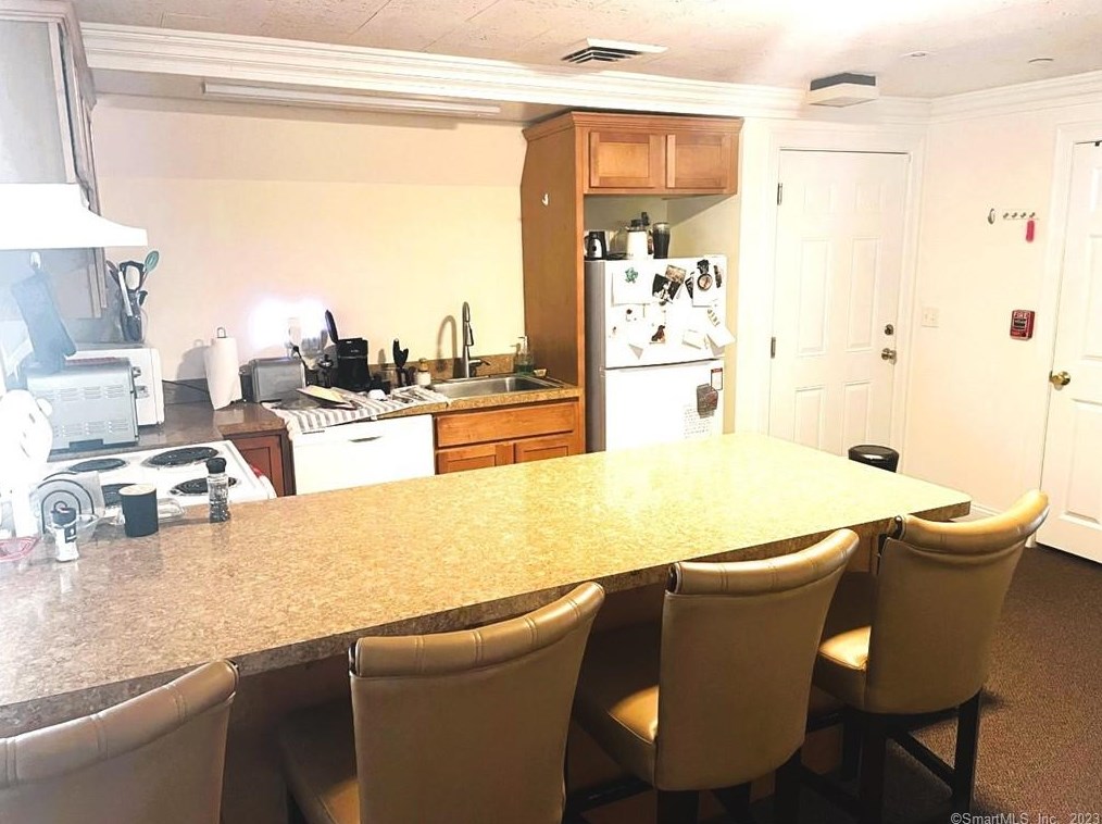 200 Old Towne Rd #200, Cheshire, CT 06410