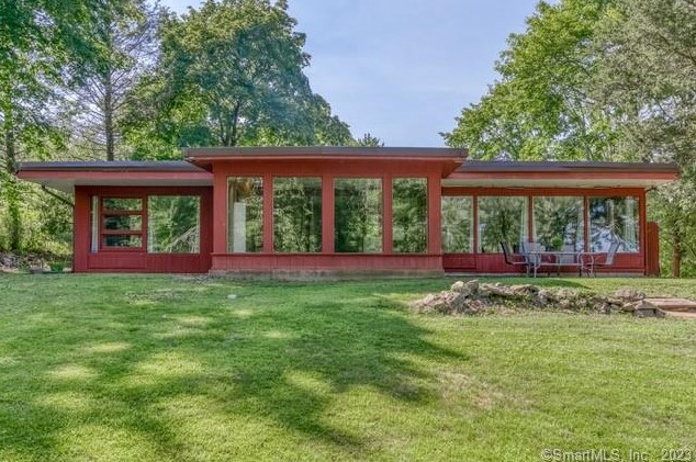 561 Gilbert Ave, New Haven, CT 06514