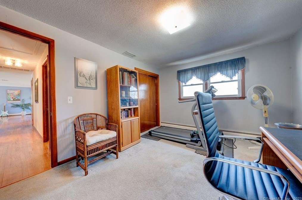 44 Woodland Rd, Rocky Hill CT  06067-2616 exterior