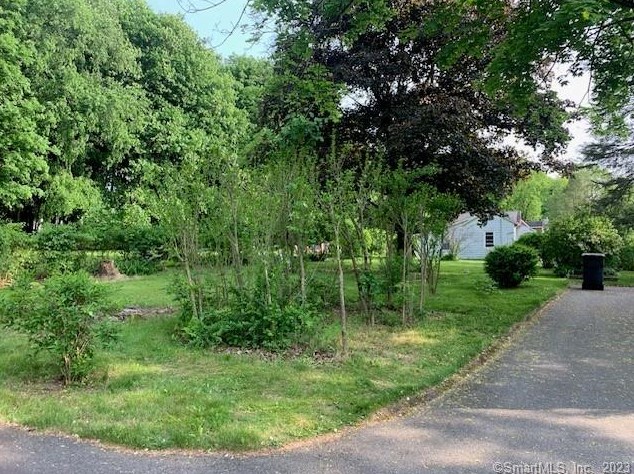 184 Grove St, Cheshire, CT 06410
