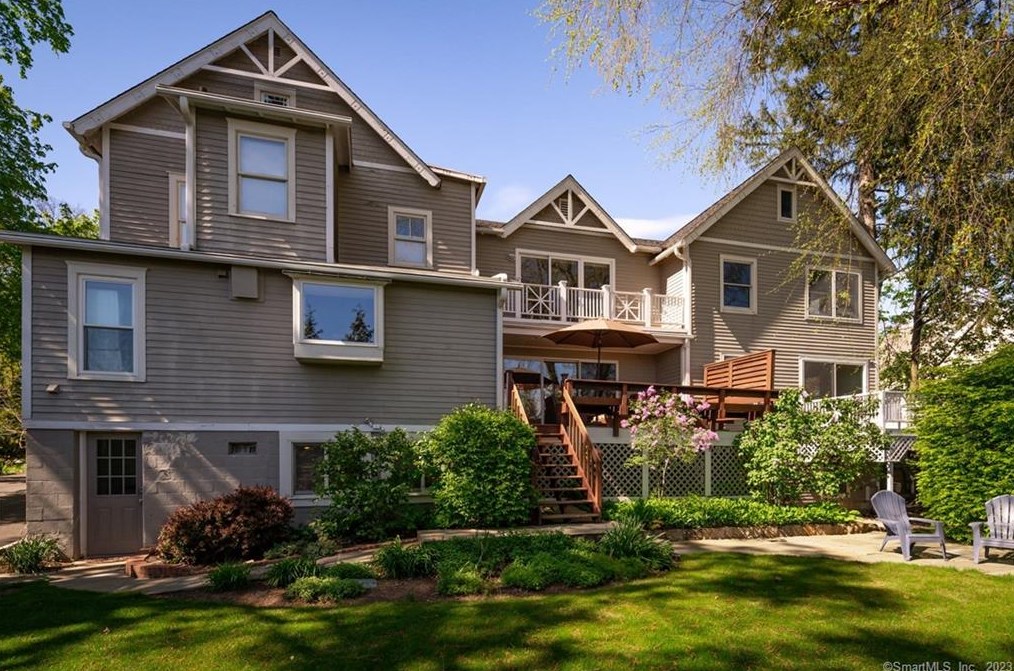 32 Seminary St, New Canaan, CT 06840