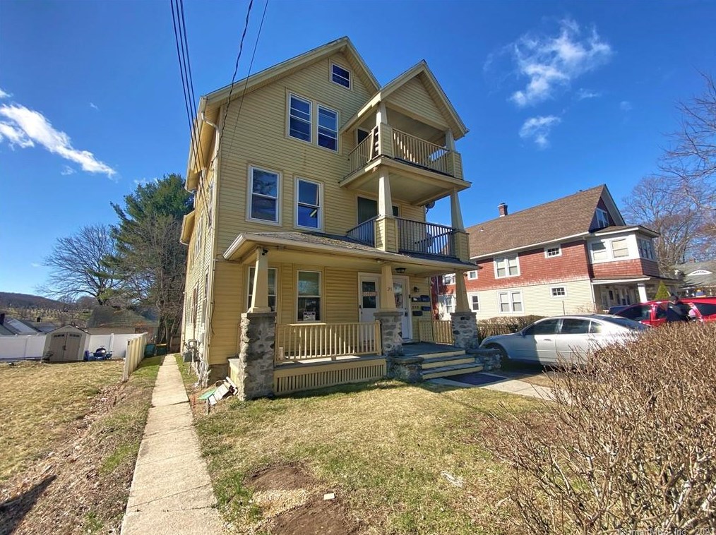 21 Circular Ave #2, Waterbury, CT 06705