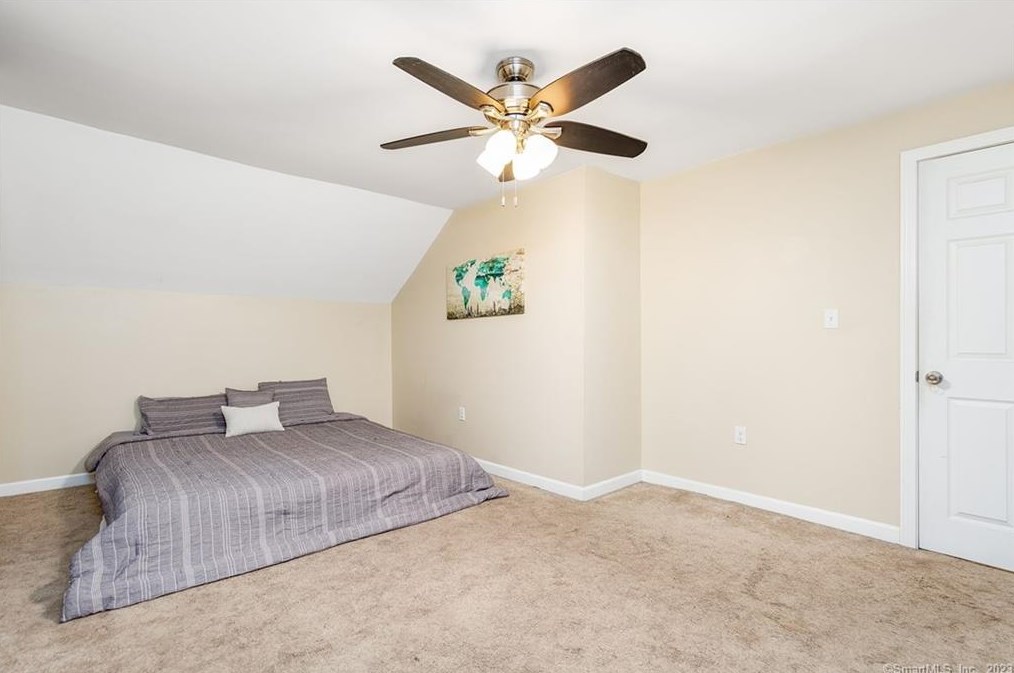 11 Phillips St, Plainfield CT  06374-1024 exterior