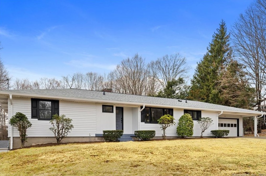 355 Reservoir Rd, Kensington, CT 06037