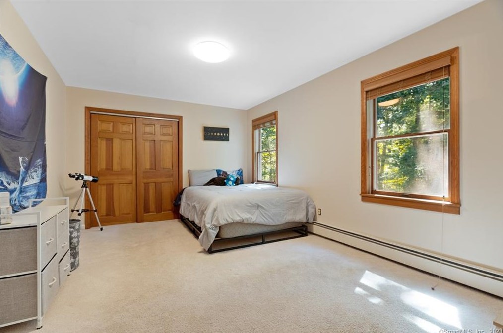 7 Silver Birch Ln, Clinton CT  06413-1174 exterior