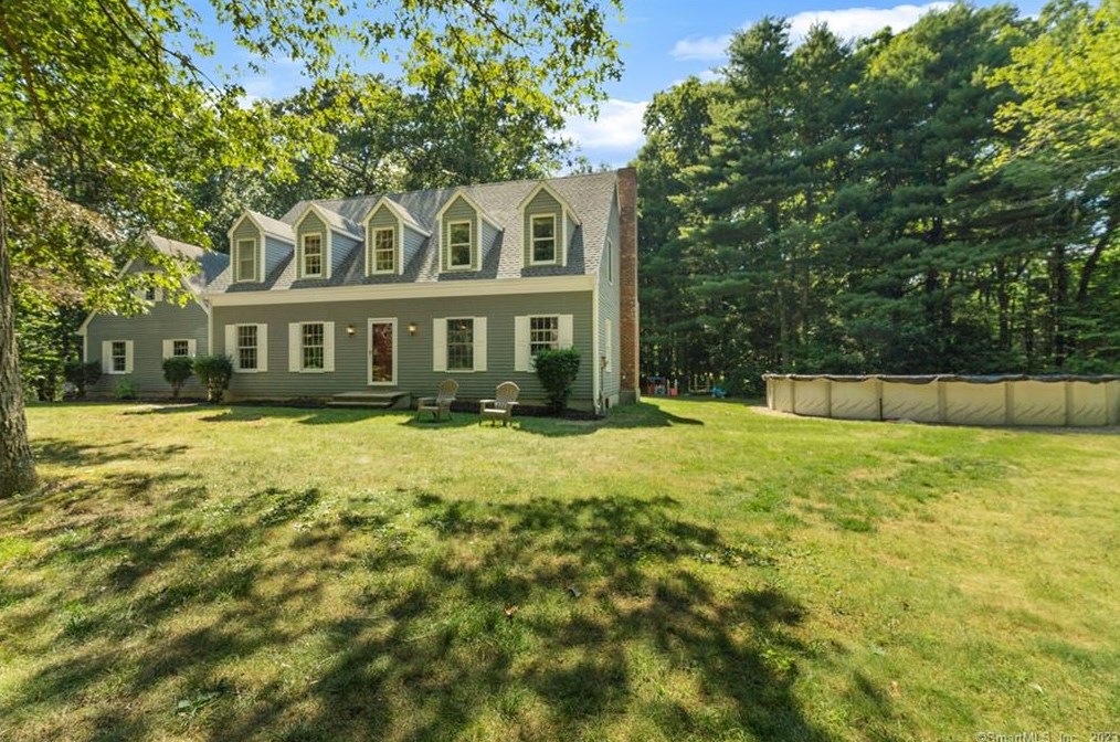 7 Silver Birch Ln, Clinton, CT 06413