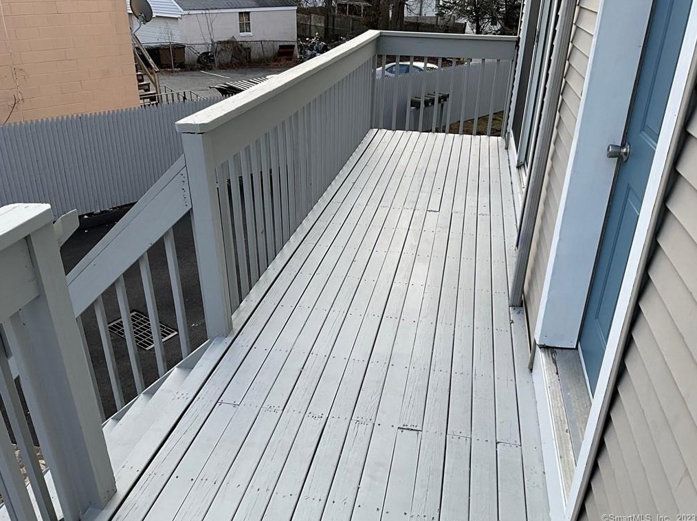 667 Cove Rd #3, Stamford, CT 06902