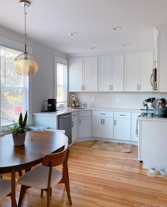 28 Upton St, New Britain, CT 06051