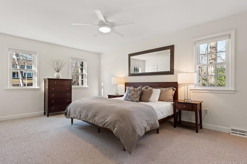 183 Highridge Rd, Avon CT  06001-3257 exterior