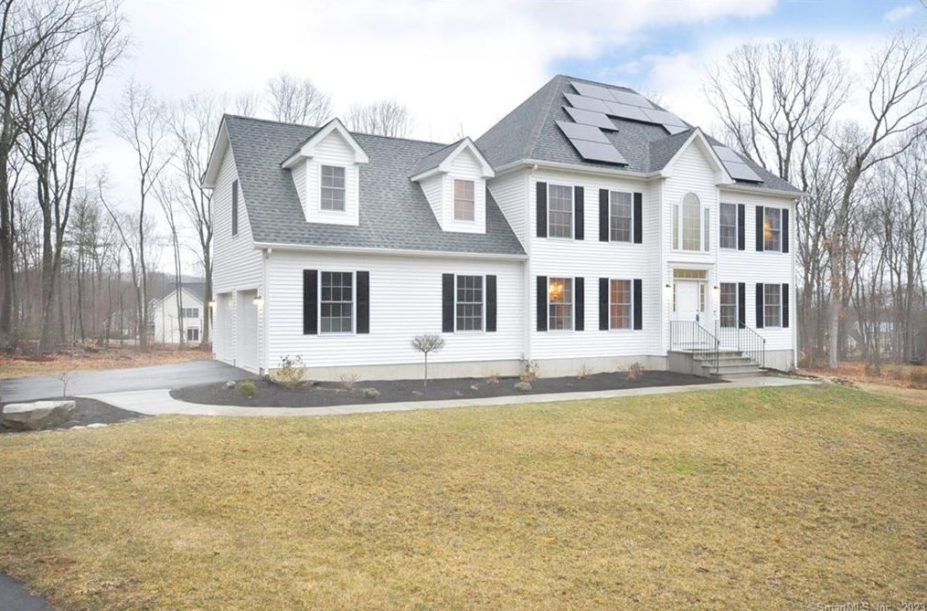 39 Carnic Alps Rd, Coventry, CT 06238