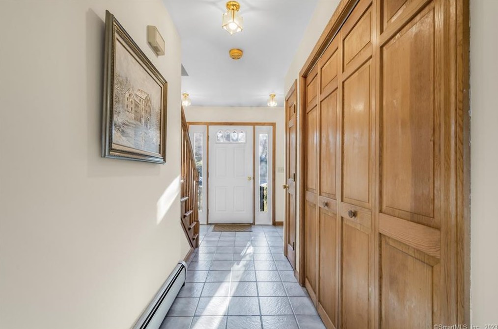 170 Mount Fair Dr, Watertown CT  06795-1670 exterior