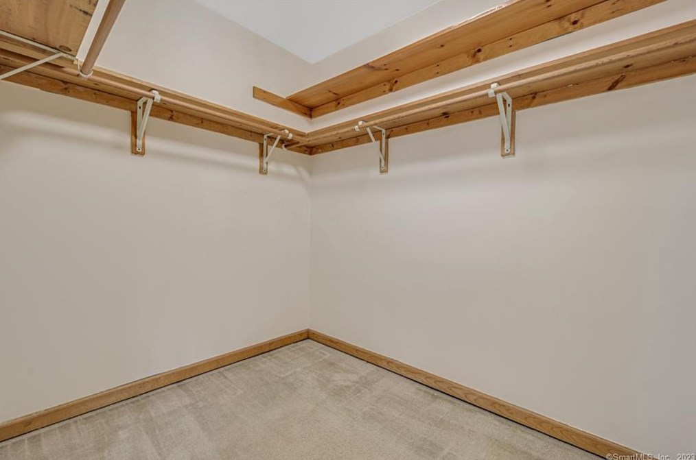 170 Mount Fair Dr, Watertown CT  06795-1670 exterior