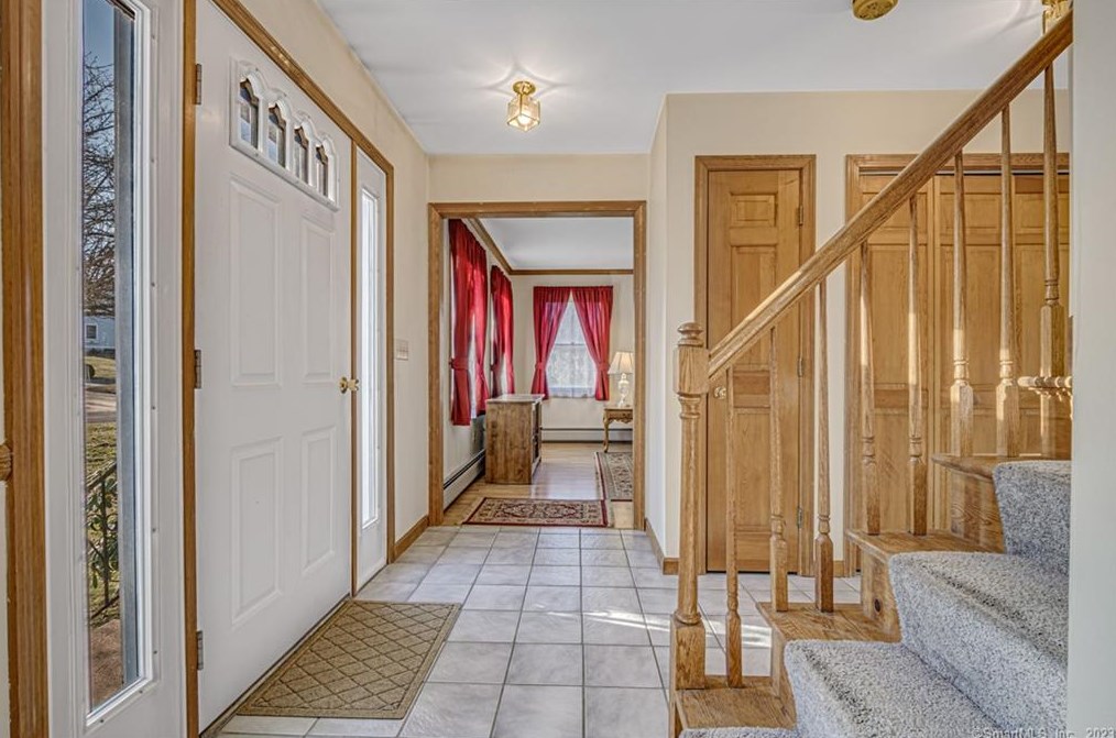 170 Mount Fair Dr, Watertown CT  06795-1670 exterior