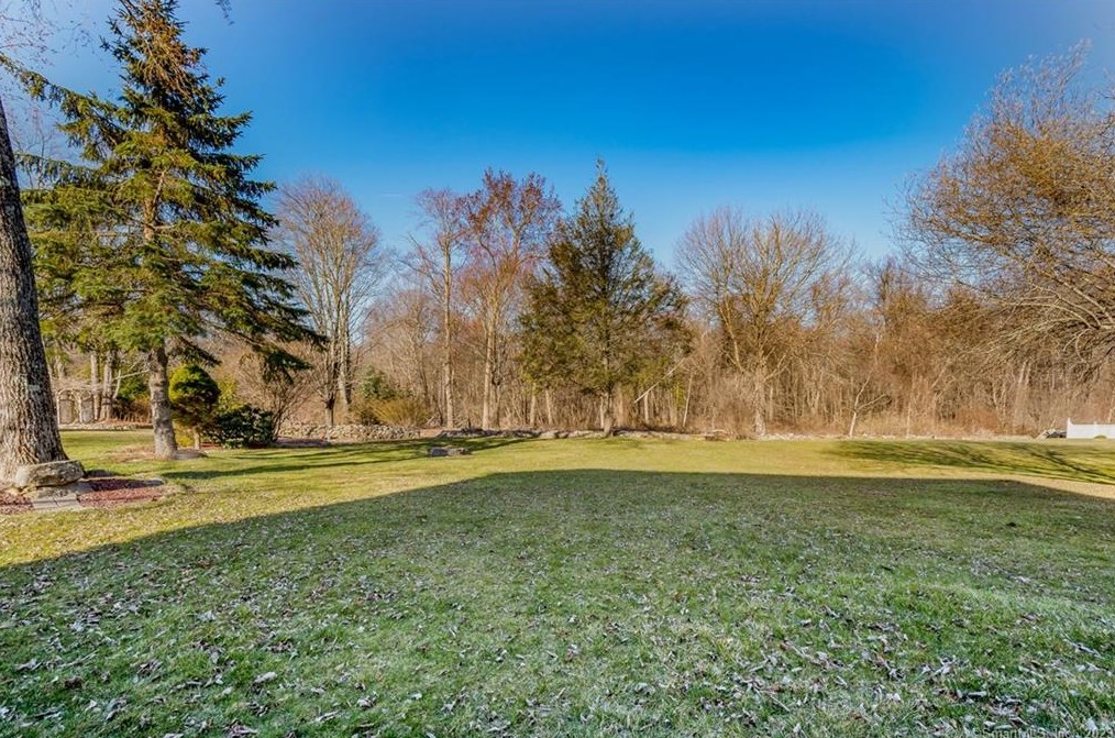 170 Mount Fair Dr, Watertown CT  06795-1670 exterior