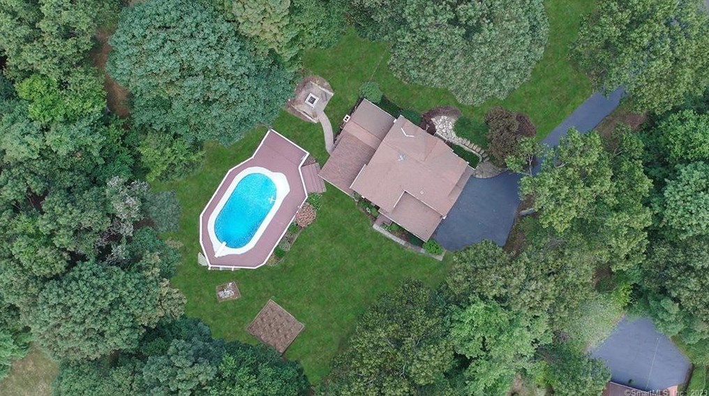 21 Captains Watch, Huntington, CT 06484