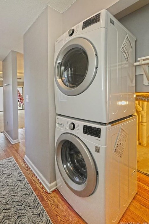 40 Crest St, New Haven CT  06516-2690 exterior