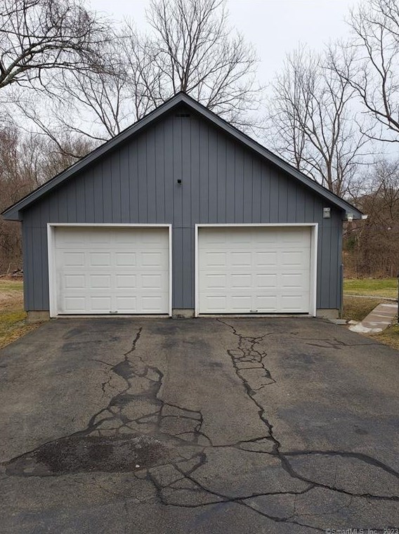 37 Chesterfield, East Lyme, CT 06333
