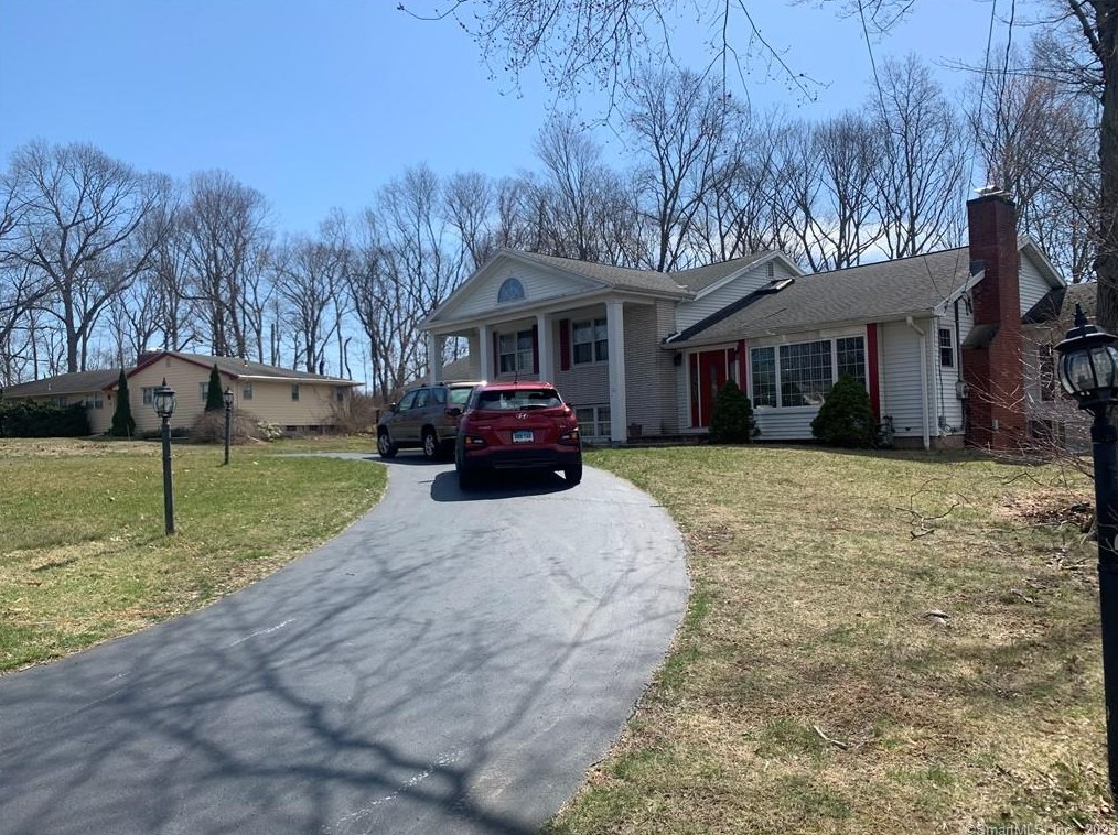 39 Knollwood Dr, Branford, CT 06405