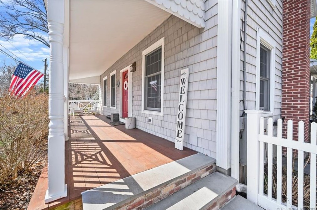 71 Horton Ave, Cheshire, CT 06410