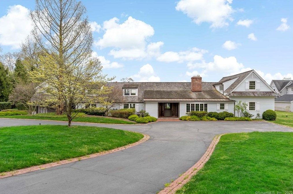 411 Soundview Ave, Stamford, CT 06902