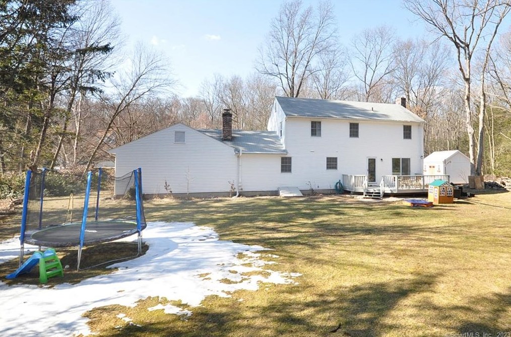 9 Highfield Dr, Unionville, CT 06013